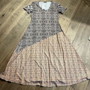 NWT HEKKA cut out short sleeve maxi dress, size medium